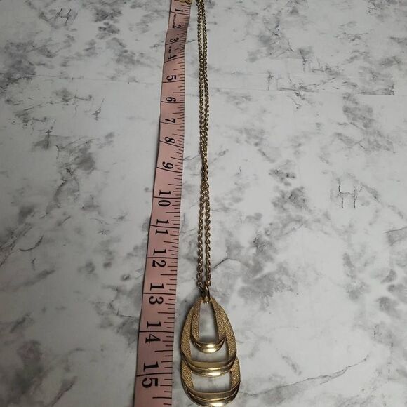 Vintage Gold Tone Brushed Smooth Textures Pendant Necklace - Picture 9 of 10